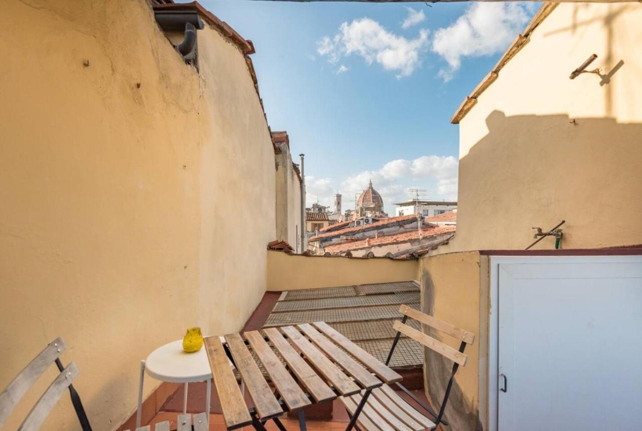 Romantico Attichino Con Terrazzo Vista Duomo !! フィレンツェ エクステリア 写真